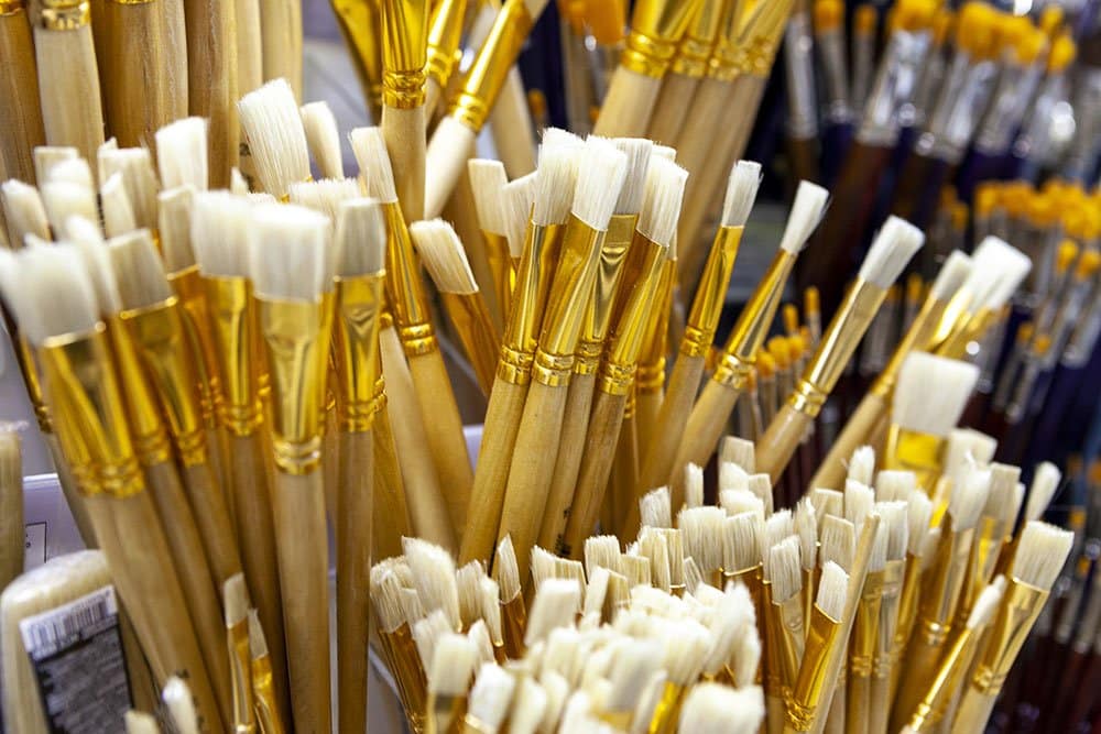 The 10 Best Acrylic Paint Brushes Reviewed