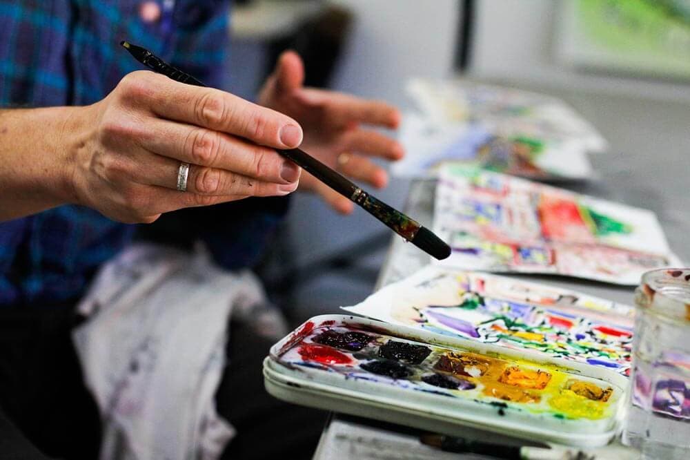 7 Best (And Most Comfortable) Chairs For Artists & Illustrators